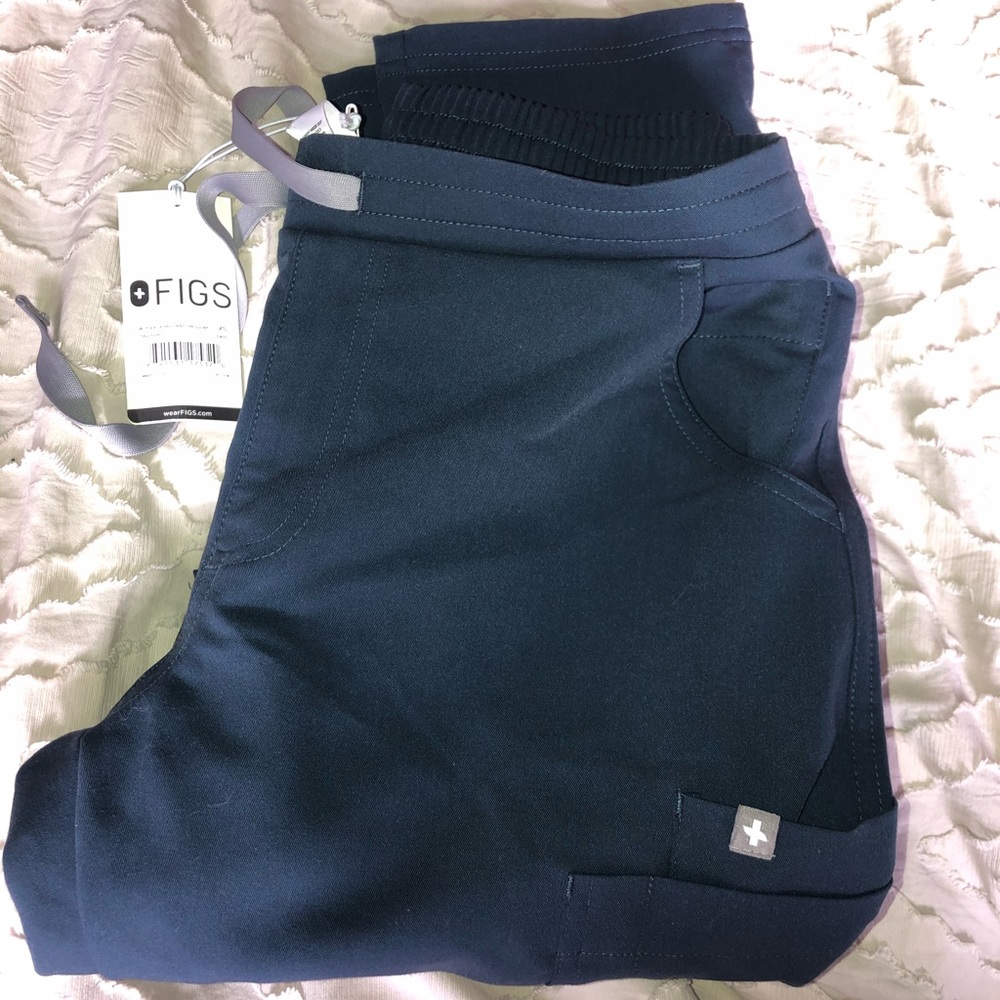 LIMITED EDITION Figs Skinny Scrub Pant